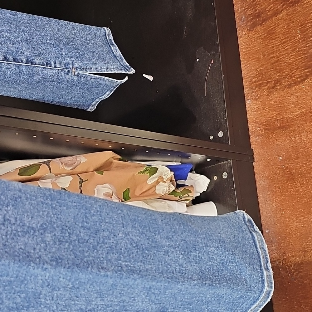 Express Skyscraper Mid Rise Jeans - Picture 6 of 6